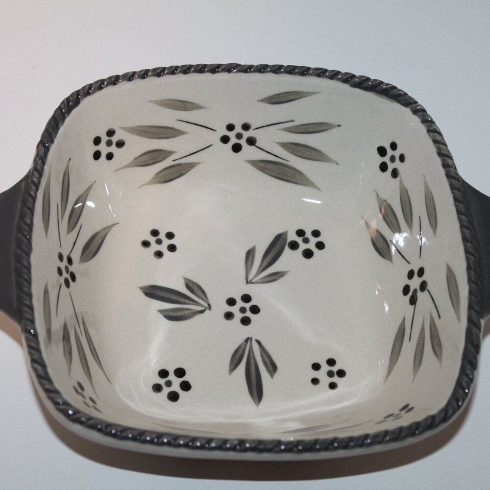 Temptations Old World Gray 0.75 Qt. Bowl w/Lid